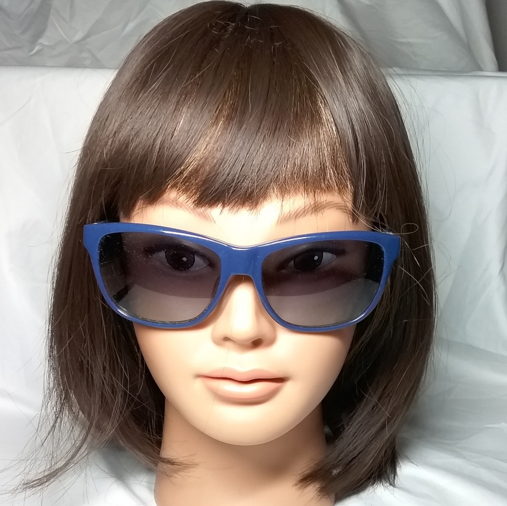 Tory Burch Blue Gradient Sunglasses/ Navy Blue Zig Zag TY7031,W/Generic Case